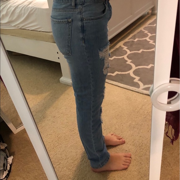 Forever 21 Distressed Boyfriend Jeans - Picture 4 of 6